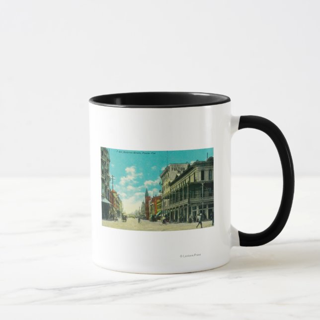 Caneca Vista de J e Mariposa Street CornerFresno, CA (Direita)