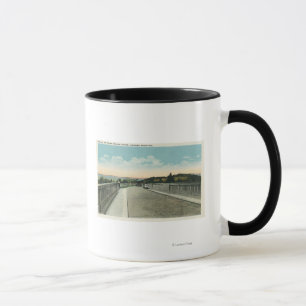 Caneca Vista de Rodovia de Ponte Travesseiro