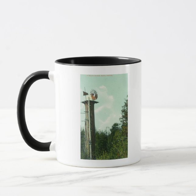 Caneca Vista de uma Sequoia Wind MillEureka, CA (Esquerda)