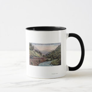 Caneca Vista do comboio que entra no vale de Yosemite