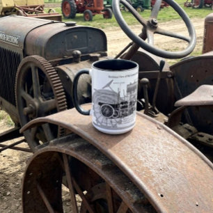 Caneca Vista em corte de um trator de 1913 Vintage