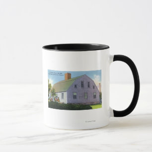 Caneca Vista exterior da casa velha de Harlow