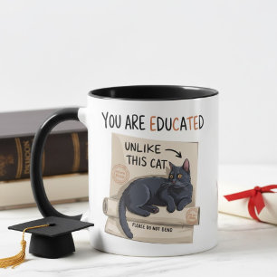 Caneca Você É Educado Diferente Deste Gato Formatura Dive