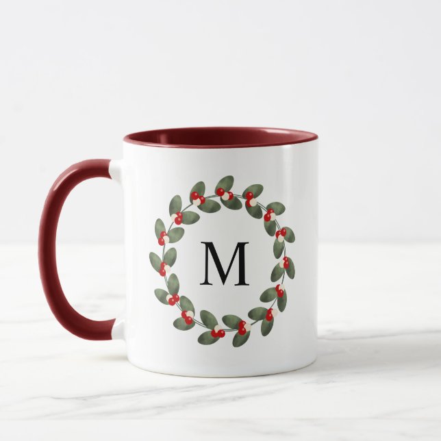 Caneca Whimsical Holly Berry Monogramas de Natal (Esquerda)