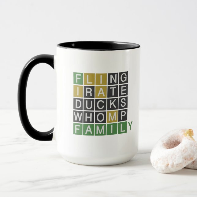 Caneca Wordle Family Mug (Com Donut)