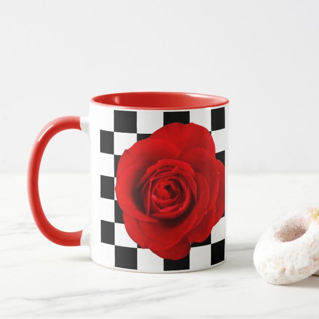Caneca Xeque-mate Rosa elegante rosa em um checkback (Com Donut)