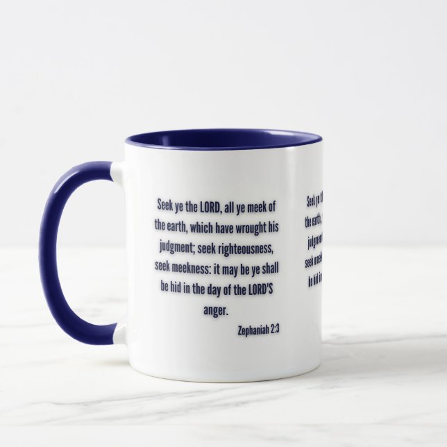 Caneca Zephaniah 2:3 Bíblia KJV Verso Mug De Dois Tonelad (Esquerda)