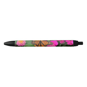 Caneta Preta Borboleta Monarca e Flores Rosas