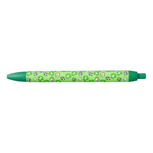 Caneta Preta Design de futebol com camisas verdes