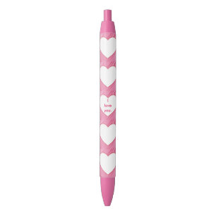 Caneta Preta O coração branco em vermelho rosa combina suas c