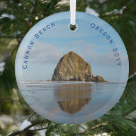 Cannon Beach Dated Christmas<br><div class="desc">A Praia Cannon Dava O Vidro De Natal. Personalize com o Ano que você visitou este lugar fabuloso.</div>