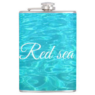 Cantil Águas de superfície azuis do Mar Vermelho no Egito