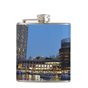 Cantil Arranha-céus de hora azul em Dubai Marina