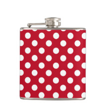 Bolinhas brancas em vermelho