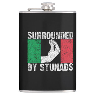 Cantil Cercado por Stunads