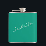 Cantil Elegante Nome Verde Esmeralda em Grafia para Casam<br><div class="desc">Celebre com estilo com este frasco verde esmeralda apresentando uma fonte de grafia elegante. Perfeito para despedidas de solteira, chás de panela e presentes para damas de honra, este design sofisticado torna um presente memorável. Uma ótima escolha para brindes de casamento, viagens de garotas ou uma noite divertida. Este frasco...</div>