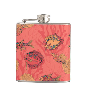 Cantil Fishes no fundo vivo dos corais