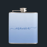 Cantil Gradiente Azul de Falcão Claro Elegante Assinatura<br><div class="desc">Um degradê de azul de falcão claro a escuro com um nome de assinatura moderno e elegante. Você pode desagrupar as camadas de texto para personalizar o tamanho da fonte, cor, bem como as configurações de estilo de sombra. O gráfico digital de gradiente de azulejo contínuo pode ser adaptado à...</div>