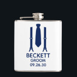 Cantil Gravata Azul do Noivo<br><div class="desc">Este frasco é perfeito para o noivo. Se toda a sua comitiva de casamento estiver usando ternos, este design com suspensórios e uma gravata azul seria perfeito. Casual, mas formal. Seriam ótimos para uma despedida de solteiro ou fim de semana. Compre um para todos no grupo do casamento. O título...</div>