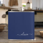 Cantil Monograma marinho Azul e Branco Moderno<br><div class="desc">Apresentando nossa Coleção de Monogramas Modernos Azul e Branco: Eleve sua decoração caseira com nossa sofisticada coleção com um esquema de cores azul e branco do marinho contemporâneo. Cada peça é trabalhada meticulosamente para exudir elegância e estilo, perfeito para adicionar um toque de talento moderno a qualquer sala. Quer você...</div>
