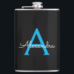 Cantil Nome do Monograma Girly de Script Preto Azul<br><div class="desc">Nome do Monograma Azul e Preto e Flask Inicial. Isto faz o doce e perfeito aniversário de 16 anos,  casamento,  chá de panela,  aniversário,  chá de fraldas ou festa de solteira presente para alguém que ama luxo de luxo e estilos quíticos.</div>