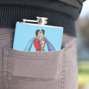 Cantil Os dois super-heróis de Slipperyjoe beijando perso