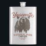 Cantil Parque Nacional do Yosemite Grizzly Bear Californi<br><div class="desc">Pronto para embarcar na sua aventura ao ar livre? Esta camiseta do Parque Nacional Yosemite é uma escolha perfeita. Com um urso negro ousado e paisagem florestal cênica, esta camisa vai inspirá-lo a explorar e abraçar a natureza. Solte seu explorador interno e não perca essa chance de trazer a natureza...</div>