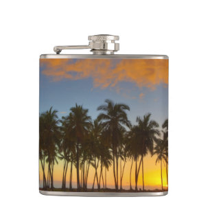 Cantil Pôr do sol no Parque Histórico Nacional Pu'uhonu