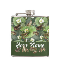 Sapo verde e lírios brancos