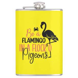 Cantil Seja um Flamingo em um Bando de Pombos-27308