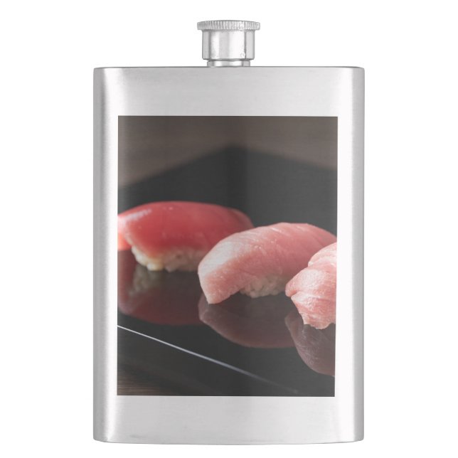 Cantil Triple Tuna – Minimal Maguro Classic Flask (Frente)
