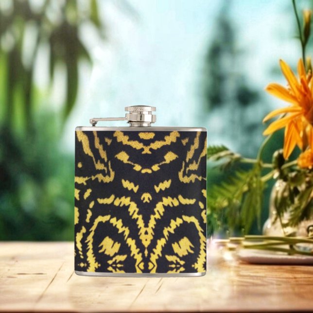 Cantil Vila Dourada-II (This Village Gold-II Flask, fits perfectly, in an island setting!)