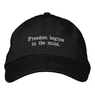 Cap | Boné Freedom begins in the mind.