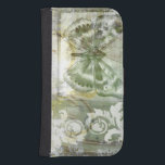 Capa Carteira Para Samsung Galaxy S4 Borboleta Verde Interessa com Porta de Ironagem<br><div class="desc">Jennifer Goldberger pintou esta peça espantosa. Uma borboleta verde descansa sobre um portão de ferro. Uma pintura de vanguarda,  tem muita coisa acontecendo que está escondida atrás de cores esmaecidas e lascas de padrões. Isso seria um presente excelente para alguém que ama arte modernista!</div>