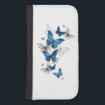 Capa Carteira Para Samsung Galaxy S4 Borboletas Azuis Morpho<br><div class="desc">Borboletas azuis voadoras morfo e borboletas brancas em um fundo de abstrato leve. Morpho. Design com borboletas azuis morfo.</div>