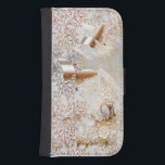 Capa Carteira Para Samsung Galaxy S4 Faux Rosa Dourado Butterflies floral Wallet Case<br><div class="desc">Este maravilhosamente detalhado caso Wallet é adorado com um fundo Rosa Dourado falso sobre o qual estão borboletas prateadas falsas e um giro de canto floral. O Wallet Case é um item multifuncional. Vai carregar a sua capa de telefone, assim como os seus doces da carteira. Se você ou alguém...</div>