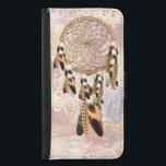 Capa Carteira Para Samsung Galaxy S5 Presente de Dream Catcher<br><div class="desc">Um design de caçador de sonhos com guarnições douradas e marrons que inclui uma teia de vida redonda em círculo de bambu com tons castanhos penas e miçangas vermelhas em um fundo de penas macia.</div>