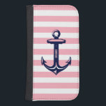 Capa Carteira Para Samsung Galaxy S4 Tinta rosa do Pastel Pink da Âncora Náutica do Mon<br><div class="desc">Design elegante com âncora náutica azul e branca com fundo pastel rosa e listras brancas. Monograma opcional.</div>