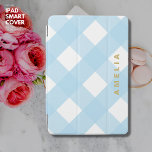 Capa de ipad Personalizada Gingham Azul com Nome<br><div class="desc">Faça-o exclusivamente seu personalizando-o com o seu nome.</div>