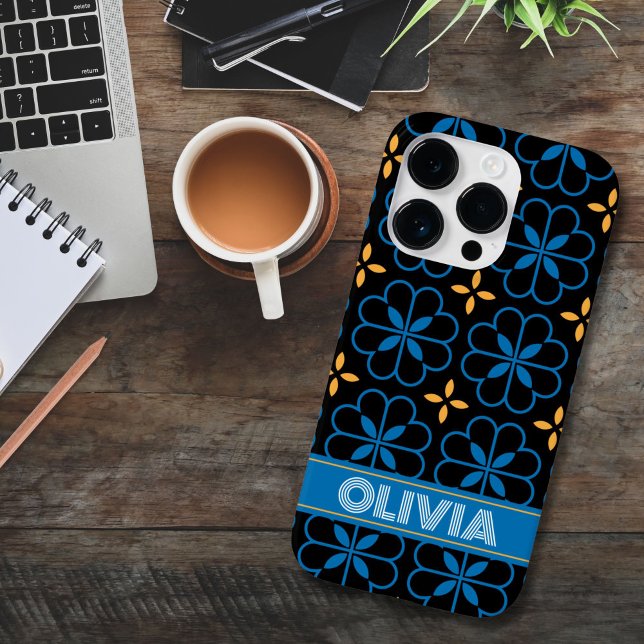 Capa de telefone Mediterrânica do Nome do Monogram (Unique i-Phone case with Custom Monogram Name and Medterranean Moroccan Style Pattern)