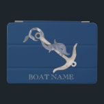Capa Para iPad Mini Azul Marinho de golfinho com ancoragem náutica<br><div class="desc">Esta imagem apresenta uma âncora sobre um fundo azul marinho.</div>