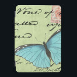 Capa Para iPad Mini Borboleta de asa azul no cartão postal<br><div class="desc">Este cartão postal teal carregar uma mensagem de beleza. Uma delicada borboleta de asas azuis repousa no cartão,  ocultando alguns dos escritos que contém. Este impressão do Vision Studio faria um excelente adicional para sua casa!</div>