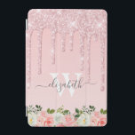 Capa Para iPad Mini Colírio Dourado, Rosa, monograma, cor-de-rosa<br><div class="desc">O rosa dourado moderno, cinzento, goteja o nome e a capa de ipad monificada. Este design apresenta pincelada rosa-rosa pincelada dourada pingando em fundo rosa. No fundo do arranjo floral de rosa de aquarela cor rosa-de-rosa-claro. Incluindo um monograma personalizado inicial e um modelo de texto de nome próprio na fonte...</div>