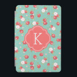 Capa Para iPad Mini Coral e Aqua Chic Vintage Floral Impressão Monogra<br><div class="desc">Design bonitinho e feminino com um padrão de impressão floral vintage moderno,  personalizado com seu nome de monograma personalizado e inicial em um quadro quatrefoil quic. Clique em Personalizar para alterar as fontes e cores do texto do monograma para criar a sua própria design. Dons admiráveis e únicos!</div>