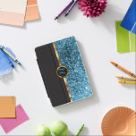 Capa Para iPad Mini Folha azul monograma com brilho e iPad Pro preto<br><div class="desc">iPad Case e Cobrir prontos para você personalizar. ✔ Nota: Nem todas as áreas de modelo precisam ser alteradas. 📌 Se você precisar de mais personalização, clique no botão "Clique para personalizar mais" ou "Personalizar ou Editar Design" e use nossa ferramenta design para redimensionar, girar, alterar a cor do texto,...</div>