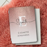 Capa Para iPad Mini Girly Glam Rosa Dourado Glitter Elegant Monogramna<br><div class="desc">Elevem seu ar iPad com nossa cobertura de ar iPad do Glitter Dourada Glitter Monogramas Elegante Glitter Name! Apresentando uma brilhante rosa de ouro para a textura de transição branca, este cobrir adiciona um toque de glamour ao seu dispositivo. Personalize-o com seu monograma em texto branco em negrito e seu...</div>