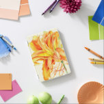 Capa Para iPad Mini Nome floral e inicial de arte cinzenta laranja<br><div class="desc">Cores d'água detalhados de uma lindíssima capa de ipad floral Hemerocallis, em bonito laranja e amarelo. Esta design de flor líbia de Hemerocallis é adaptada a partir da pintura original de cor d'água de arte pela Sarah Trett. Personalize com seu próprio nome e monograma inicial. Este exemplo diz Jennifer H....</div>