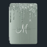 Capa Para iPad Mini Nome manuscrito Monograma de brilho metálico verde<br><div class="desc">A design é uma foto e as capas não são feitas com brilho, sequências, metais ou madeiras. Esse design também está disponível em outros modelos. Você também pode transferir este design para outro produto. Não foi utilizada nenhuma lente real para fabricar este produto. Este design pode ser personalizado na área...</div>
