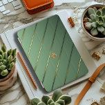 Capa Para iPad Mini Sage Verde e Dourado refinado<br><div class="desc">Cobrir inteligente iPad Verde e Dourado Sage refinado - Proteja com Elegance Melhore a proteção do seu iPad com o nosso Cobrir inteligente verde e Dourado Sage, o acessório ideal para aqueles que valorizam o estilo e a função. O elegante cobrir verde sábio com faixas de diagonal douradas adiciona um...</div>