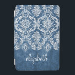 Capa Para iPad Mini Sapphire Blue Vintage Cor damasco e nome<br><div class="desc">Um padrão de vintage com um design de chalkboard e rendas. Olhem com atenção para as flores e folhas. Um design de moda com cores de tom de joia e elegância. Os itens são mais fáceis de personalizar quando você substitui todos os textos e fotos primeiro. Se a sua arte...</div>